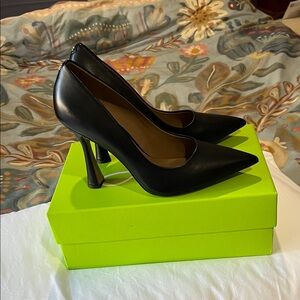 Sam Edelman leather heels.  Sz 8